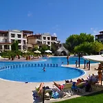 Apartamento Private In Kavatsi *