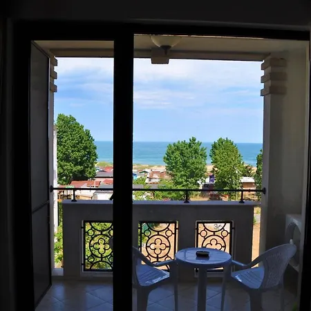 Private In Kavatsi 아파트